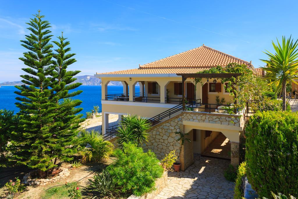 קרי Villa Akros And Suites מראה חיצוני תמונה