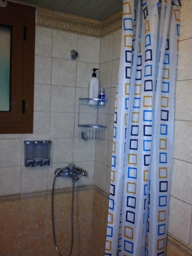 קרי Villa Akros And Suites מראה חיצוני תמונה